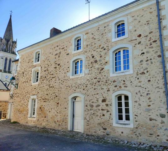 Immeuble ancien rénové  Idéal investissement locatif