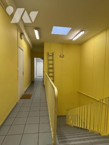 NANTES LAMORICIERE Local Commercial de 168 m² 