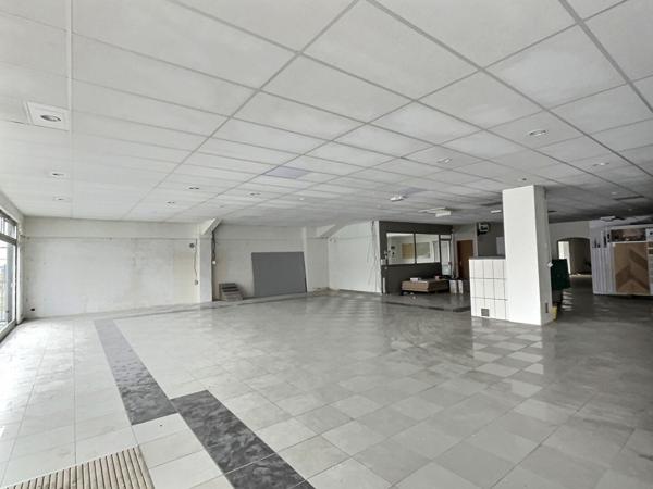 Cellule commerciale 500 m2 Betting 57800