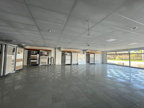 Cellule commerciale 500 m2 Betting 57800