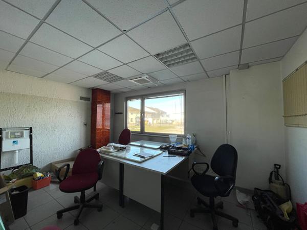 Cellule commerciale 500 m2 Betting 57800