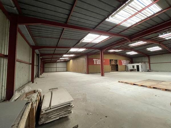 Cellule commerciale 500 m2 Betting 57800