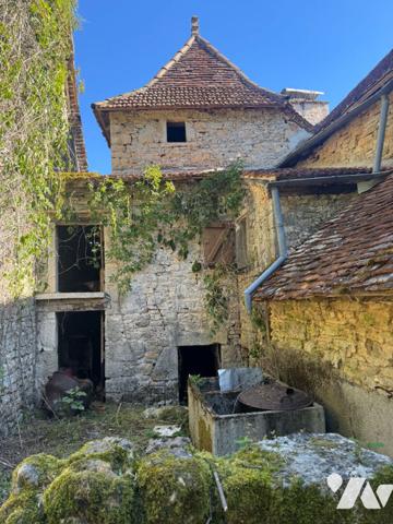 Maison en pierres à restaurer avec jardin -  Livernon
