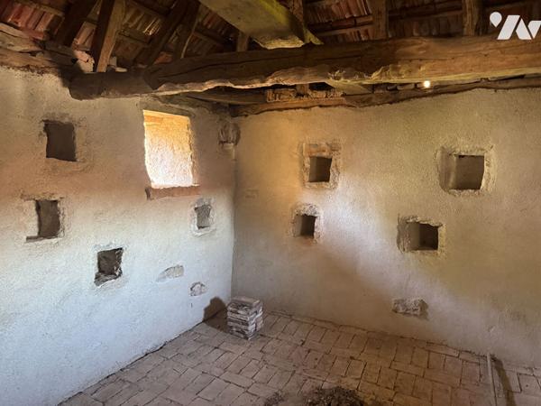 Maison en pierres à restaurer avec jardin -  Livernon