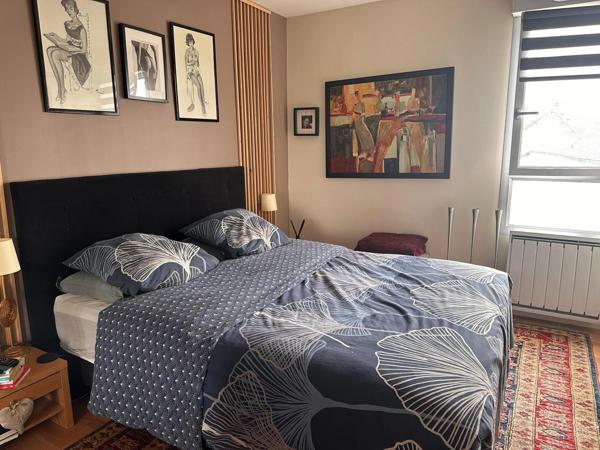 Appartement T4 familial de standing avec terrasse et double garage à Tours