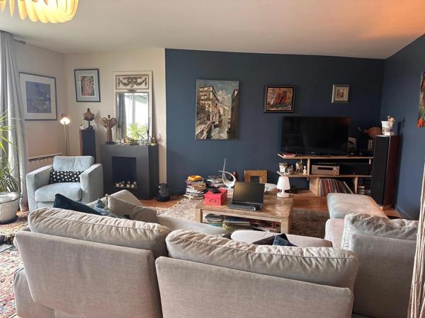 Appartement T4 familial de standing avec terrasse et double garage à Tours