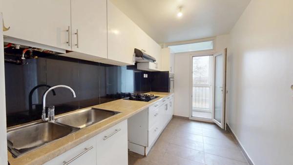 Location Appartement 3 pièces 57 m2 à Noisy-le-Grand