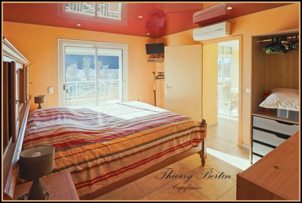 Appartement à vendre 9 pièces FREJUS (83)