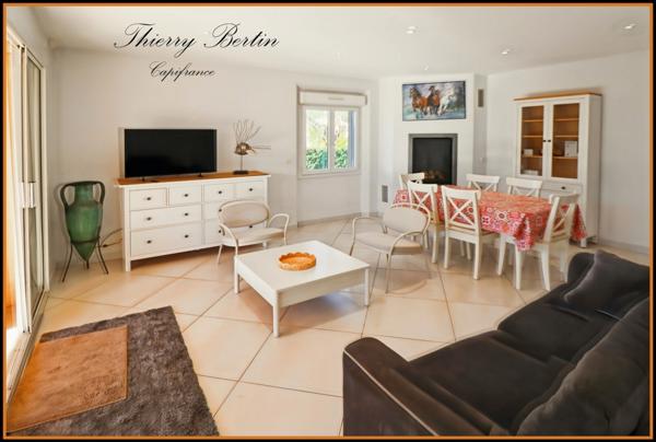 Appartement à vendre 9 pièces FREJUS (83)