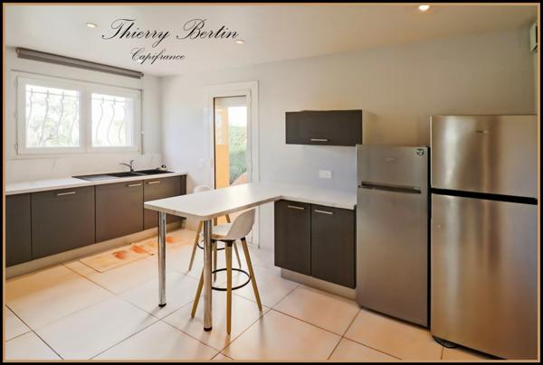 Appartement à vendre 9 pièces FREJUS (83)