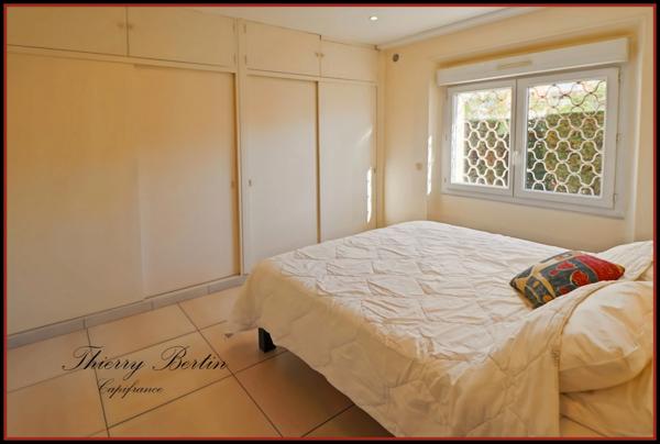 Appartement à vendre 9 pièces FREJUS (83)