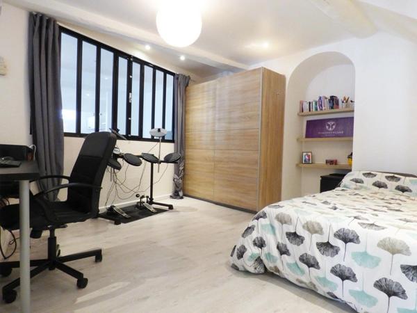 Superbe T3 de 94 m² en hyper-centre CLERMONT FERRAND (63)