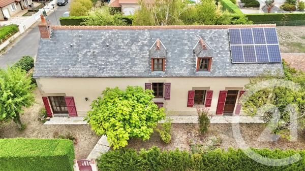 Maison à vendre  6 pièces - 207,57 m 2   YZEURE  - 03
