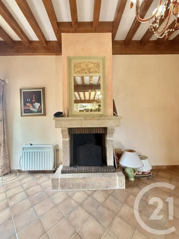 Maison à vendre  6 pièces - 207,57 m 2   YZEURE  - 03