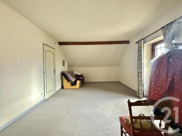 Maison à vendre  6 pièces - 207,57 m 2   YZEURE  - 03