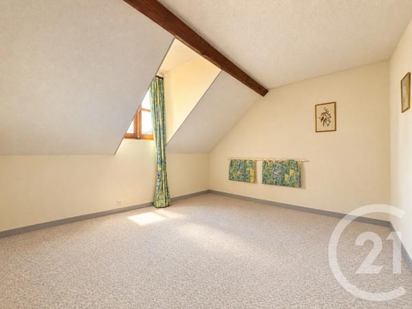 Maison à vendre  6 pièces - 207,57 m 2   YZEURE  - 03