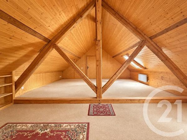 Maison à vendre  6 pièces - 207,57 m 2   YZEURE  - 03