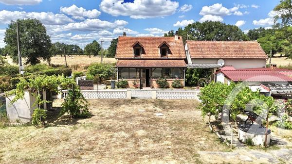 Maison à vendre  6 pièces - 207,57 m 2   YZEURE  - 03