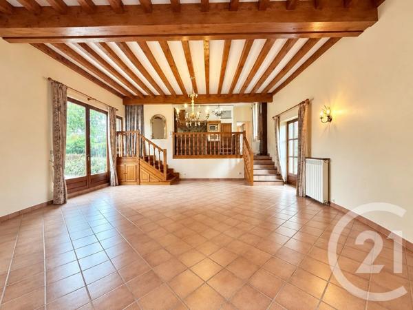 Maison à vendre  6 pièces - 207,57 m 2   YZEURE  - 03