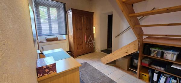 ALBERTVILLE SAINT-SIGISMOND (73200) – LE CHARME D'UNE MAISON DE VILLE AVEC COUR ET TERRASSE PRIVATIVES