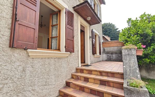 Maison à vendre    5 pièces • 110,59 m2 Grenoble