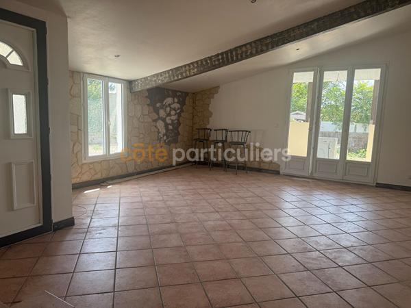 Vente
                Maison73 m² - 3 Pièces -
                    L AIGUILLON LA PRESQU ILE (85460)