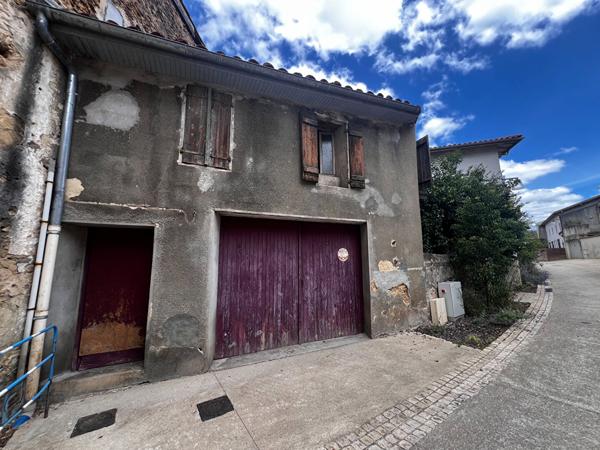 A vendre Immeuble à rénover plateau et garage Mont De Marsan centre ville investisseurs