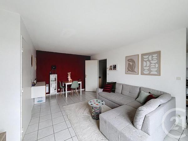 Appartement F3 à vendre  2 pièces - 52 m2 SENS - 89