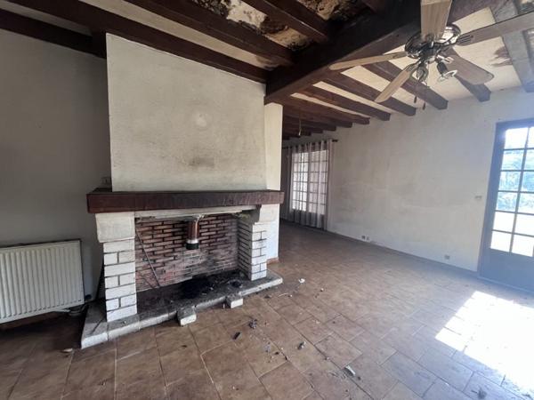 Maison à vendre 101 992 € Saint-Laurent-de-Belzagot 4 p 95 m² DPE F