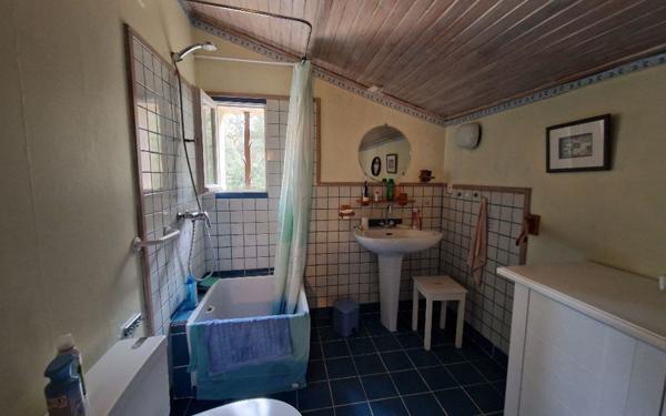 Maison à vendre    5 pièces • 150,72 m2 La Tour-d'Aigues