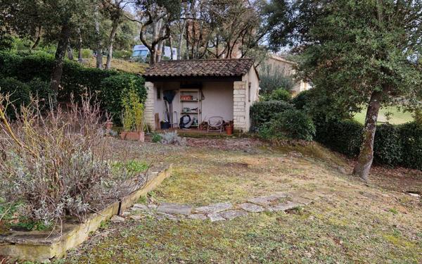 Maison à vendre    5 pièces • 150,72 m2 La Tour-d'Aigues