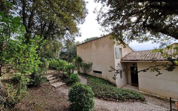 Maison à vendre    5 pièces • 150,72 m2 La Tour-d'Aigues