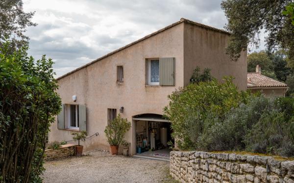 Maison à vendre    5 pièces • 150,72 m2 La Tour-d'Aigues