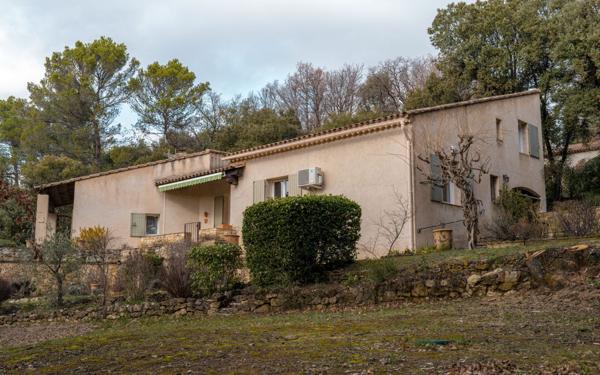 Maison à vendre    5 pièces • 150,72 m2 La Tour-d'Aigues