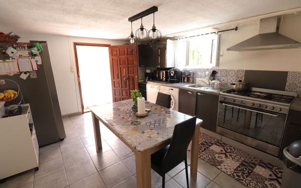 Maison à vendre    6 pièces •  Charvieu-Chavagneux