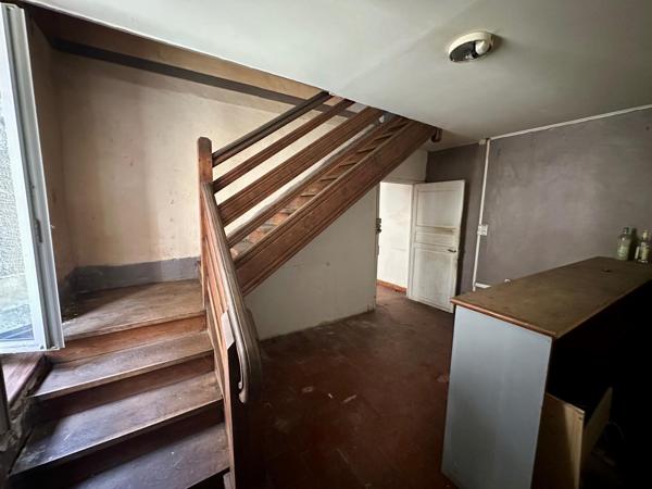 Opportunité rare au cœur du Gers – Immeuble à fort potentiel sur le Chemin de Compostelle