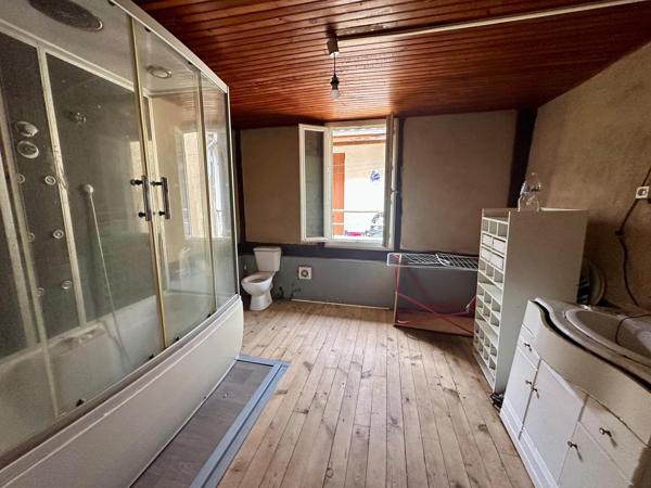 Opportunité rare au cœur du Gers – Immeuble à fort potentiel sur le Chemin de Compostelle