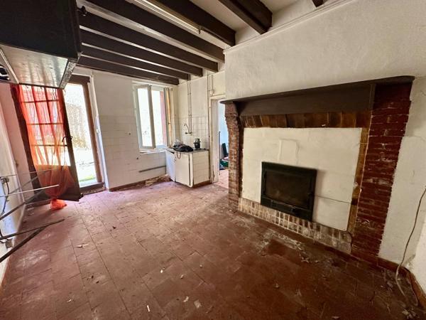 Opportunité rare au cœur du Gers – Immeuble à fort potentiel sur le Chemin de Compostelle