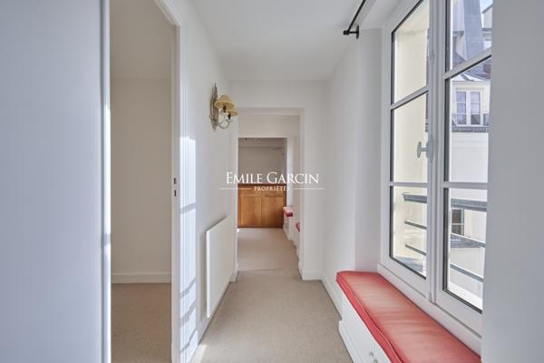 A vendre  - appartement - 50 m² - PARIS - 75006 - Saint-Germain-des-Prés