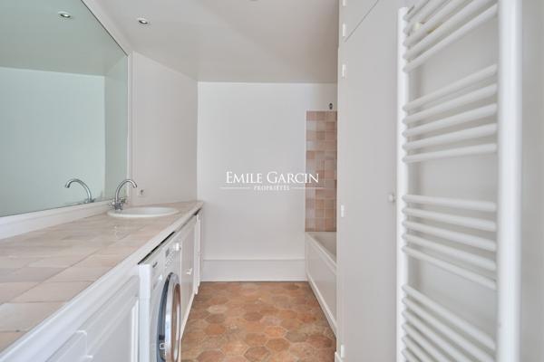 A vendre  - appartement - 50 m² - PARIS - 75006 - Saint-Germain-des-Prés
