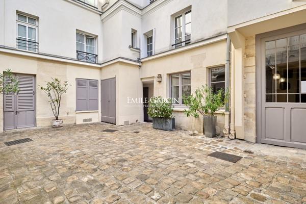 A vendre  - appartement - 50 m² - PARIS - 75006 - Saint-Germain-des-Prés