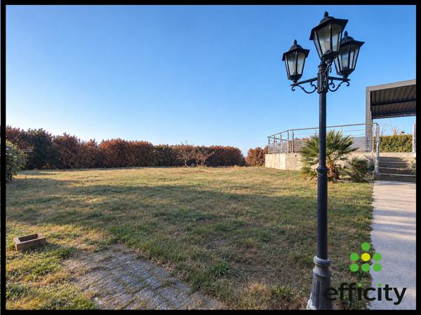 Maison
         8 pièces
        - 160 m² 324 450 €*