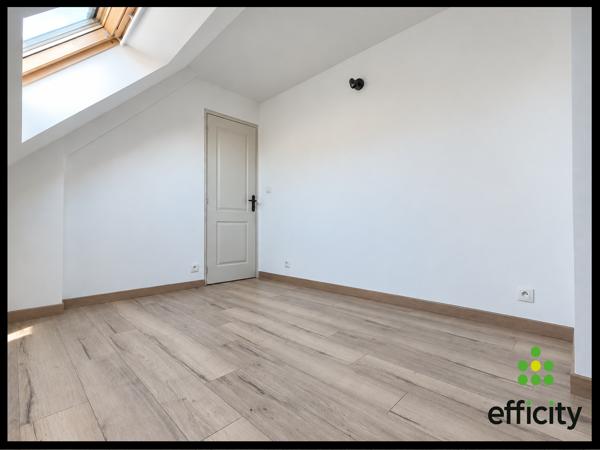 Maison
         8 pièces
        - 160 m² 324 450 €*