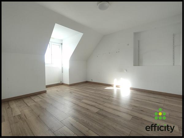Maison
         8 pièces
        - 160 m² 324 450 €*