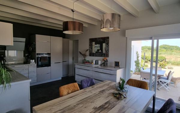 Maison à vendre    7 pièces •  La Tremblade