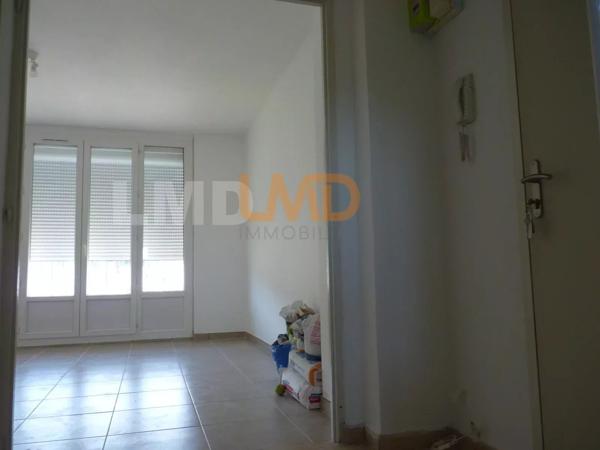 Beau T3 résidence Cavaillon