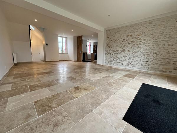 Maison Les Granges Le Roi 5 pièce(s) 163.62 m2