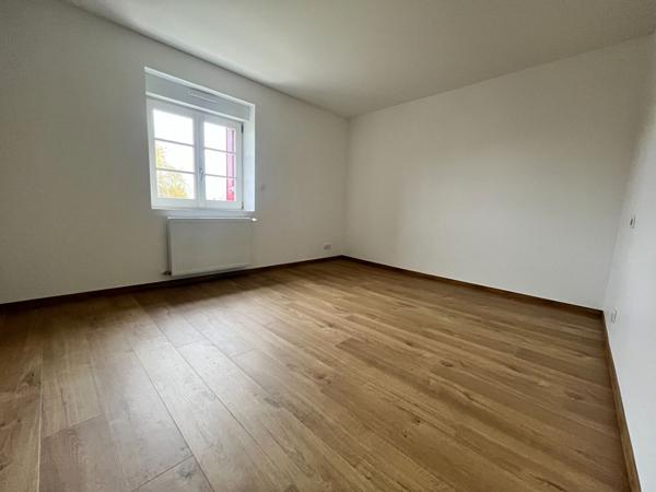 Maison Les Granges Le Roi 5 pièce(s) 163.62 m2