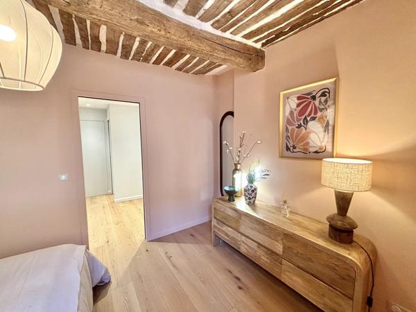 Superbe rénovation, belle maison en pierre du village !