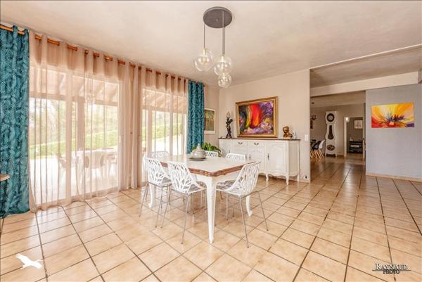 Maison à vendre |  Terssac |  10 pièces | 491 m²